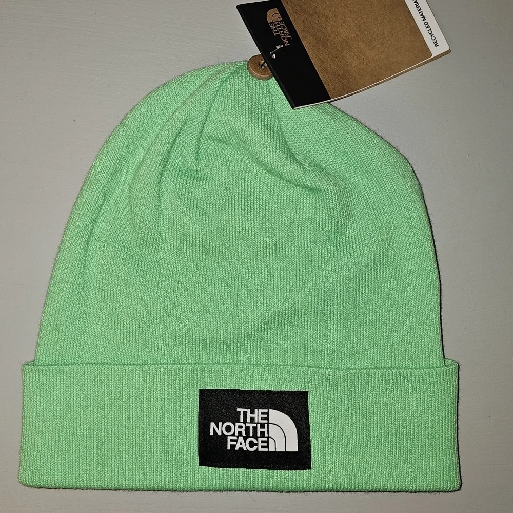 The North Face Men's Dock Worker Recycled Beanie Chlorophyll Green winter hat